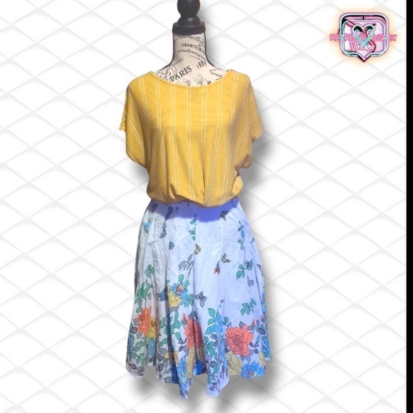 Vintage Pinup Butterfly Floral Spring Circle Skirt, Medium - Picture 3 of 6